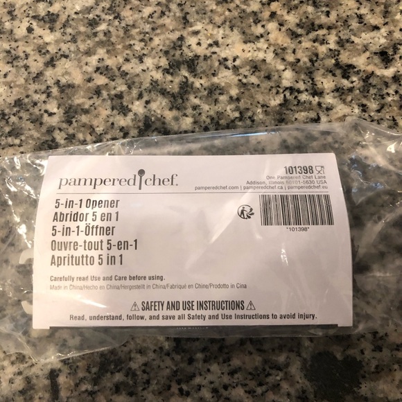 Tupperware 5-IN-1 OPENER SAVE THAT MANICURE! - Picture 5 of 5